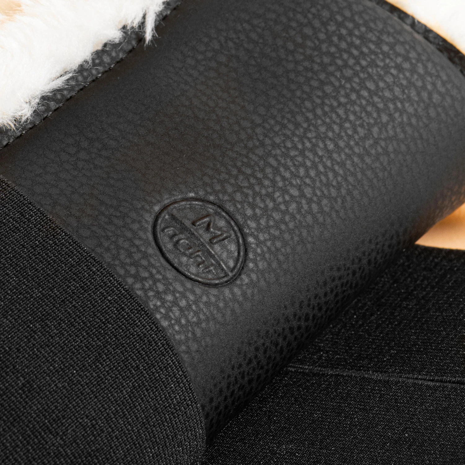 Horse Riding Synthetic Sheepskin Brushing Boots For Horse 500 Twin-Pack 9 Horse Riding Synthetic Sheepskin Brushing Boots For Horse 500 Twin-Pack - Image 9