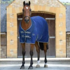 Weatherbeeta StandardNeck Fleece Horse Cooler Rug (Dark Blue/Grey/White) 6 Weatherbeeta StandardNeck Fleece Horse Cooler Rug (Dark Blue/Grey/White) -Weatherbeeta Sales Store k5a0345f8269e08e0625f59d6271516b4